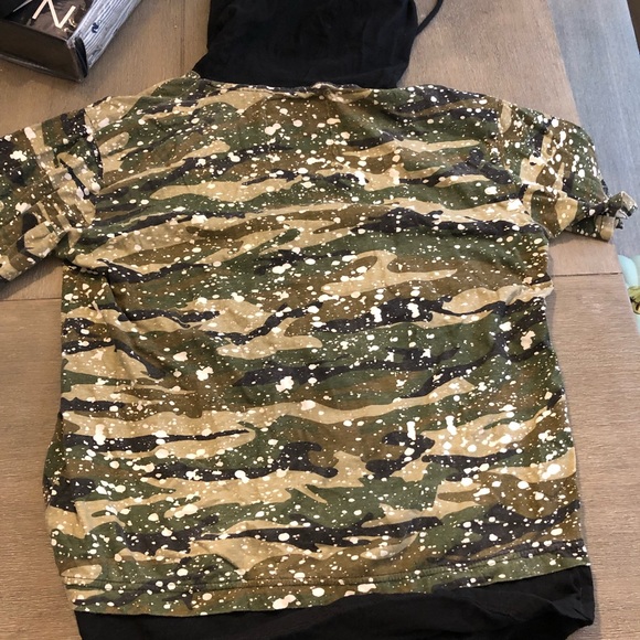 Used Mens Medium Rolling Papers S/S Hoodie - Picture 3 of 4